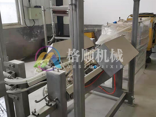 割爪機